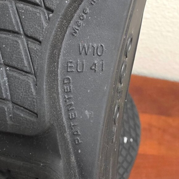 Oofos Women's Original Black Gradient Recovery Sandals Size 10 - Picture 8 of 8